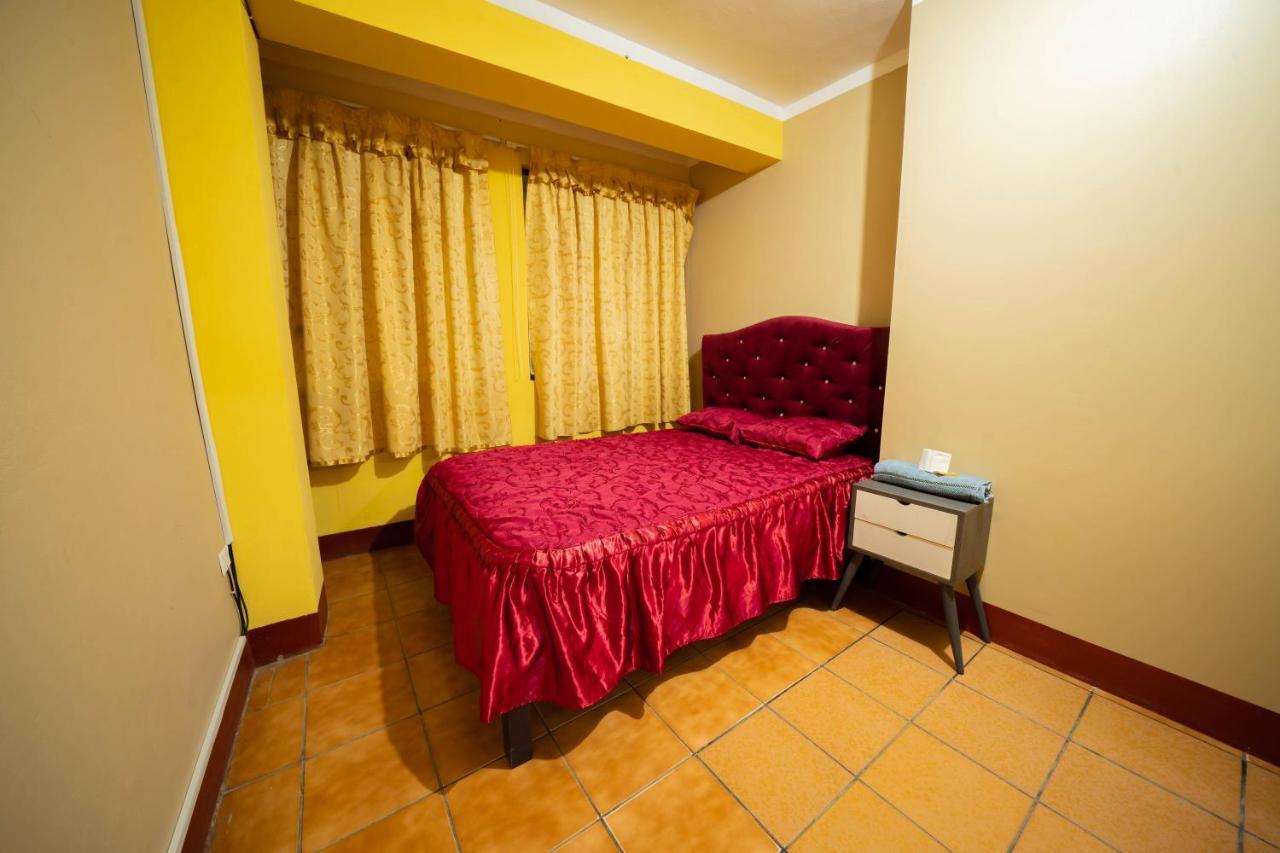 Hostal Tarapaca Ξενοδοχείο Huánuco Εξωτερικό φωτογραφία
